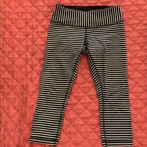 Lululemon wonder under leggings low rise size 8